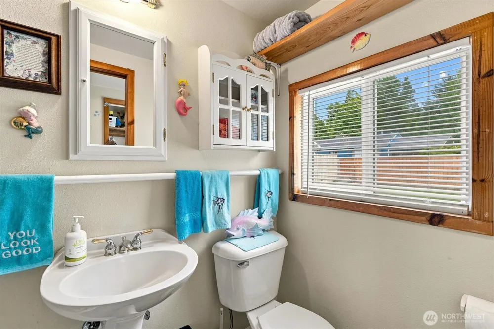 26202 R STREET Ocean Park, WA 98640
