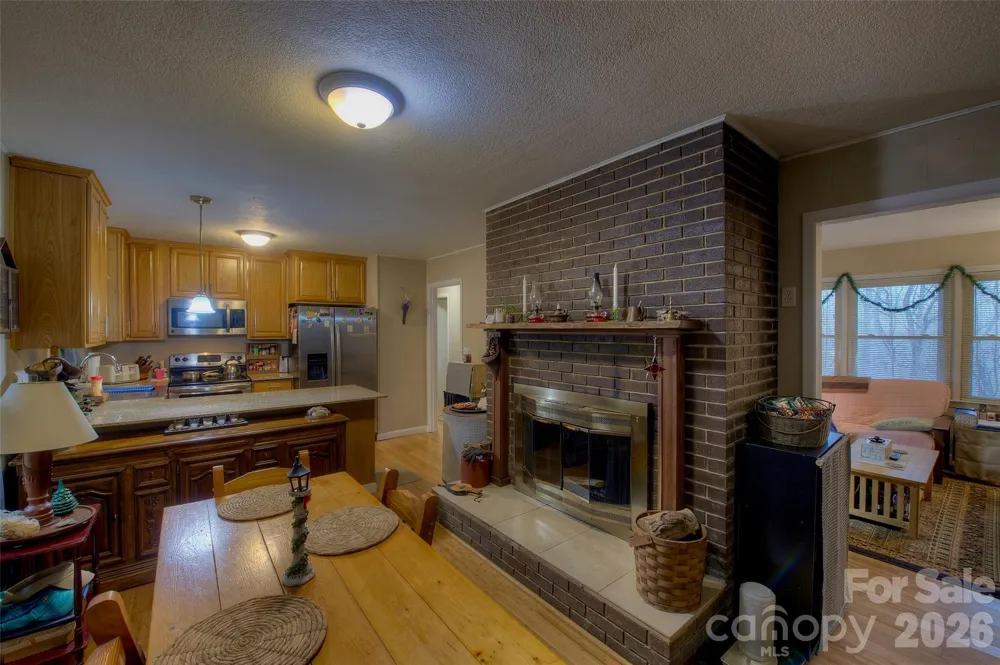 583 Deer Park Lake Road Spruce Pine, NC 28777