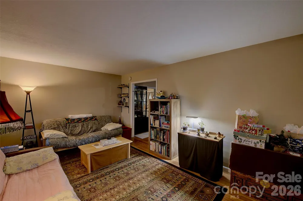 583 Deer Park Lake Road Spruce Pine, NC 28777