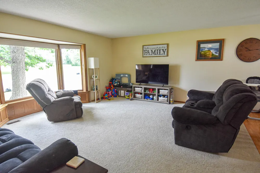 808 Alice Drive Thief River Falls, MN 56701