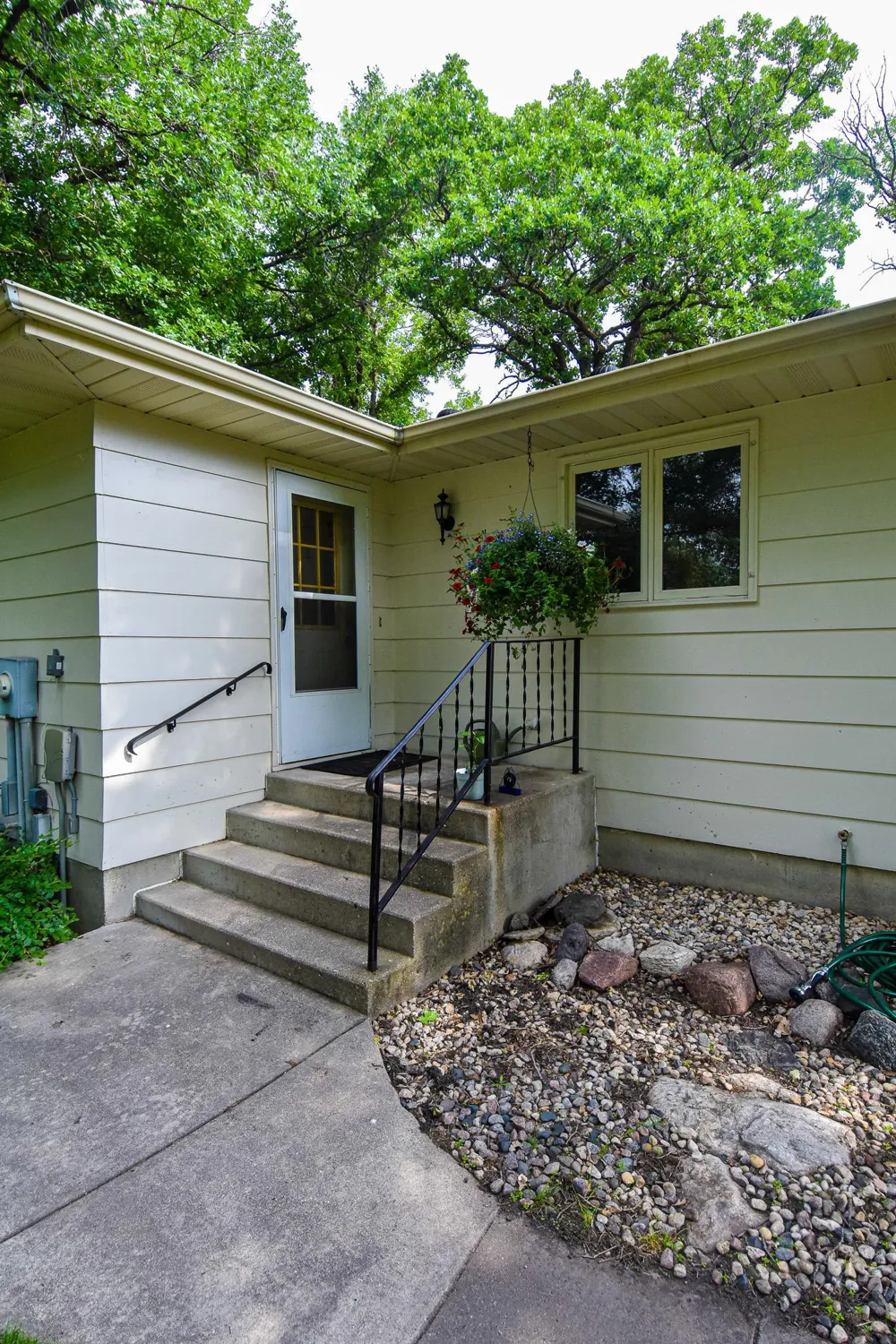 808 Alice Drive Thief River Falls, MN 56701