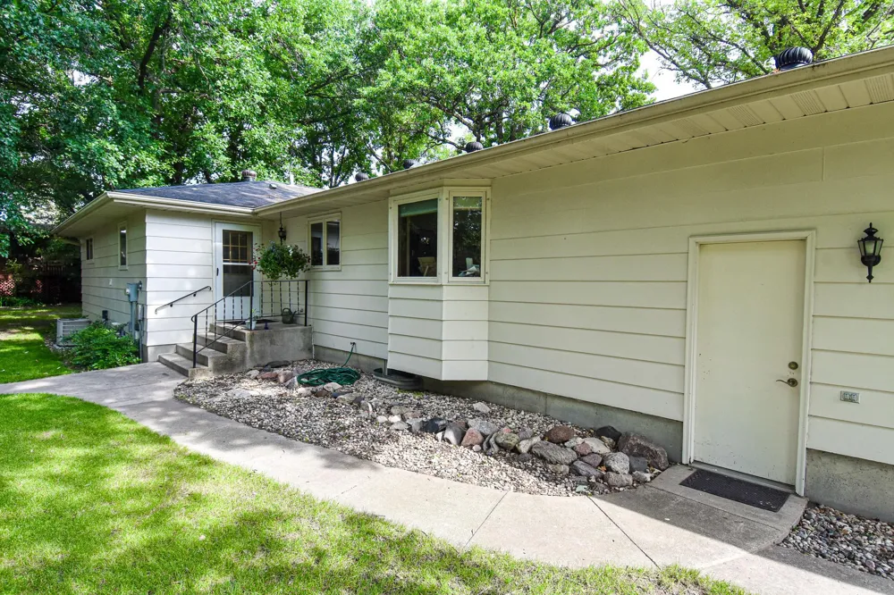 808 Alice Drive Thief River Falls, MN 56701