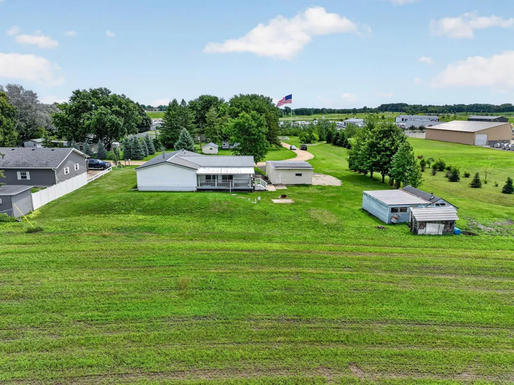 1445 1st Avenue SW Oronoco, MN 55960