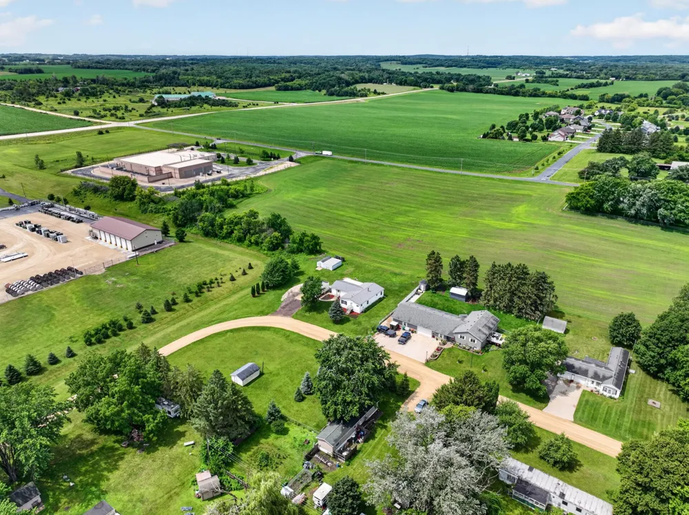 1445 1st Avenue SW Oronoco, MN 55960