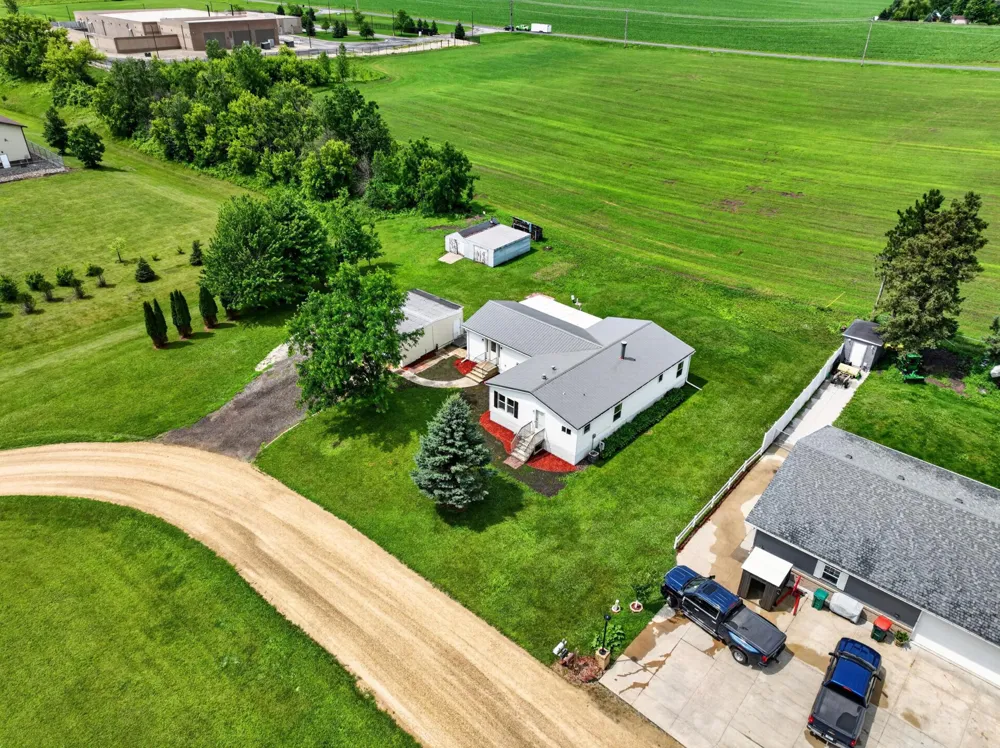 1445 1st Avenue SW Oronoco, MN 55960
