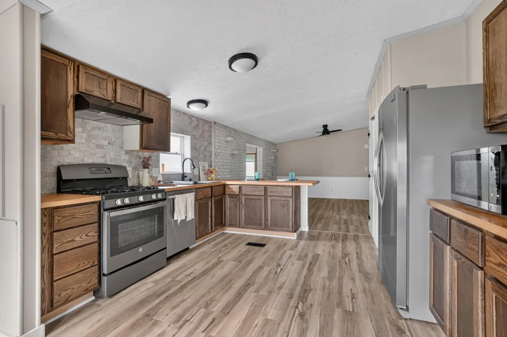 1445 1st Avenue SW Oronoco, MN 55960