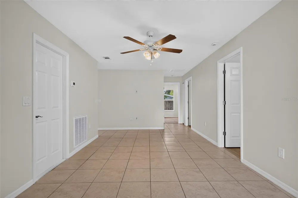 1004 17TH AVENUE W Bradenton, FL 34205