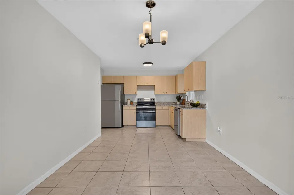 1004 17TH AVENUE W Bradenton, FL 34205