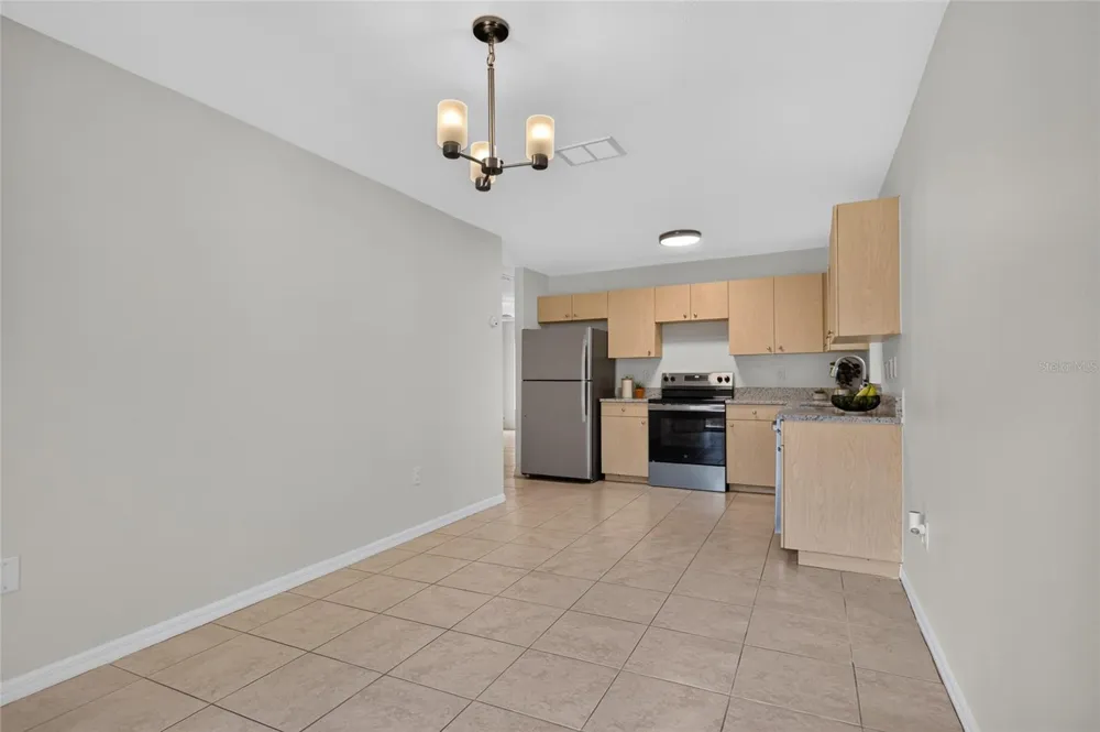 1004 17TH AVENUE W Bradenton, FL 34205