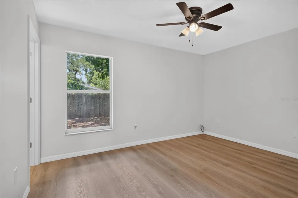1004 17TH AVENUE W Bradenton, FL 34205