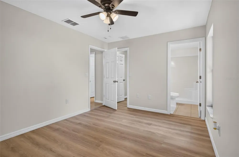 1004 17TH AVENUE W Bradenton, FL 34205