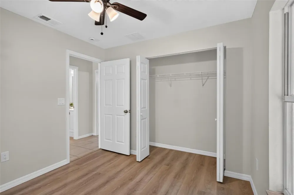 1004 17TH AVENUE W Bradenton, FL 34205