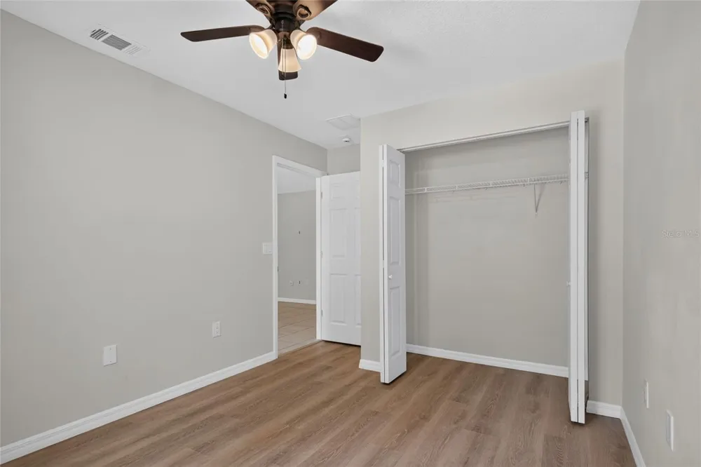 1004 17TH AVENUE W Bradenton, FL 34205