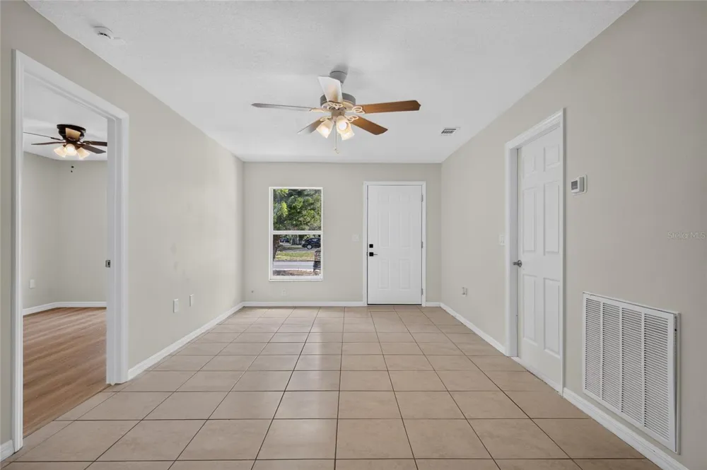 1004 17TH AVENUE W Bradenton, FL 34205