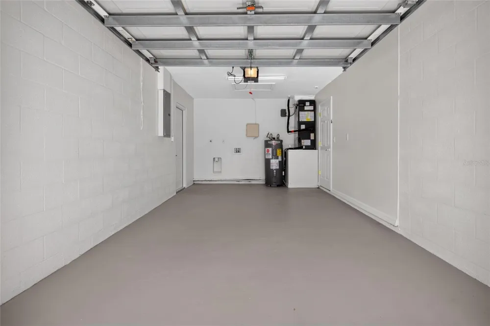 1004 17TH AVENUE W Bradenton, FL 34205