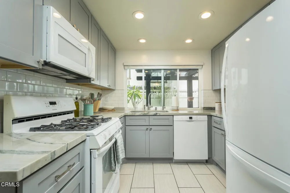 10059 Aspen Circle Santa Fe Springs, CA 90670
