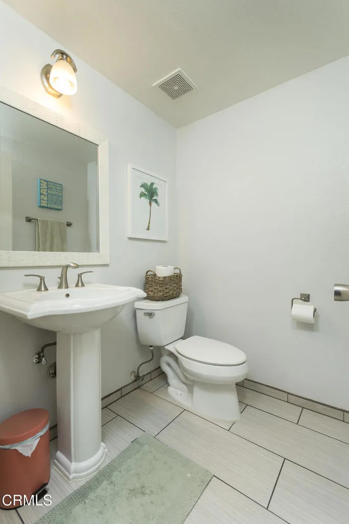 10059 Aspen Circle Santa Fe Springs, CA 90670