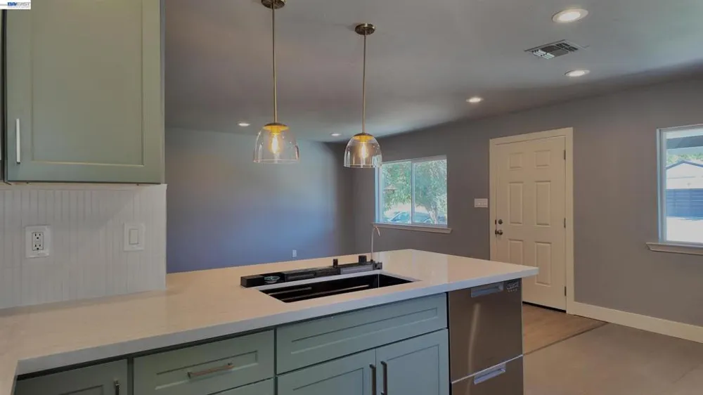 4109 Glascow Dr North Highlands, CA 95660