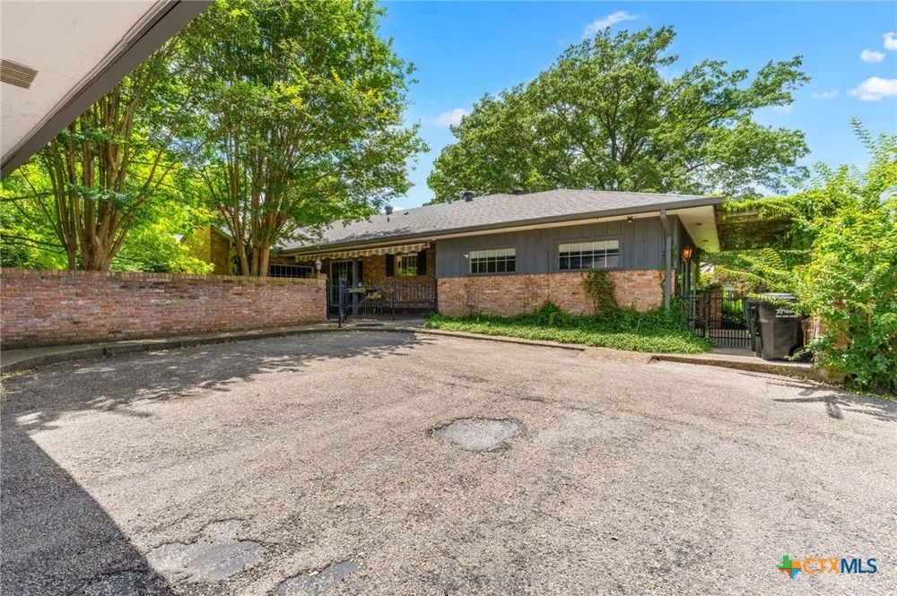 1413 11th Street Temple, TX 76501