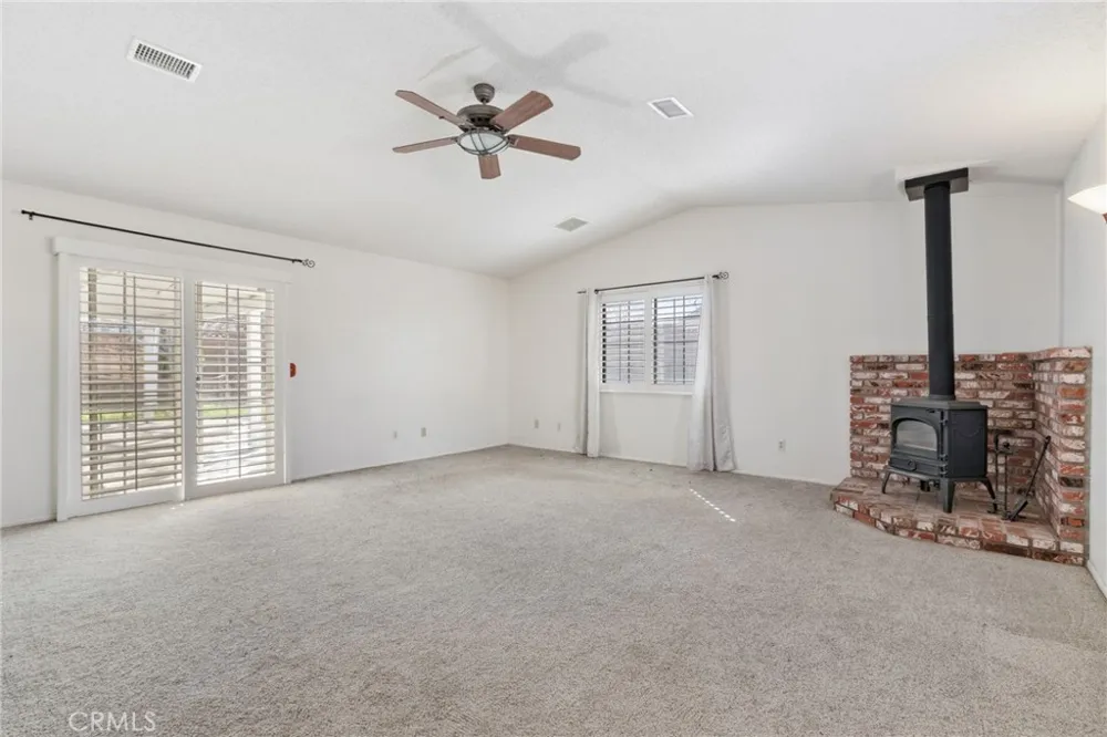 42307 61st st w Quartz Hill, CA 93535