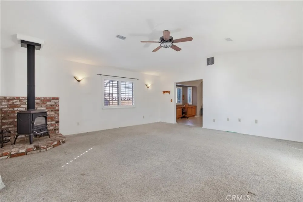 42307 61st st w Quartz Hill, CA 93535