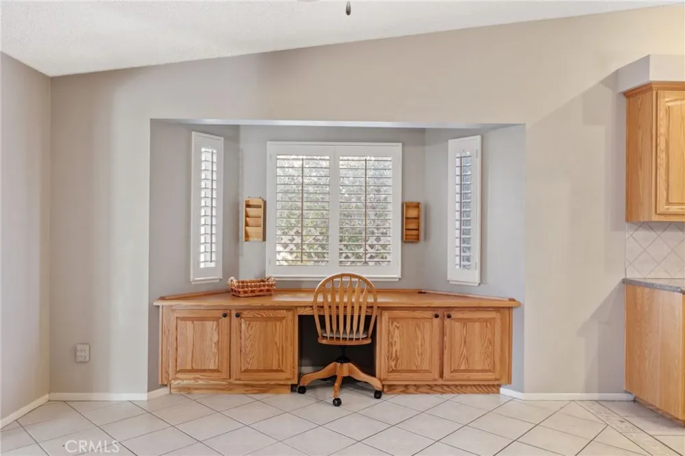 42307 61st st w Quartz Hill, CA 93535