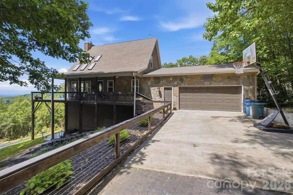 3381 Stones Throw Drive Valdese, NC 28690