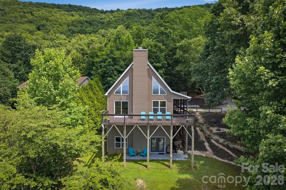 3381 Stones Throw Drive Valdese, NC 28690