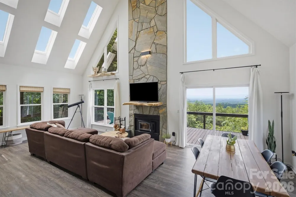 3381 Stones Throw Drive Valdese, NC 28690