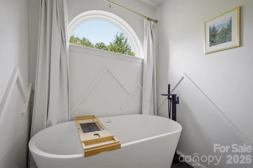 3381 Stones Throw Drive Valdese, NC 28690