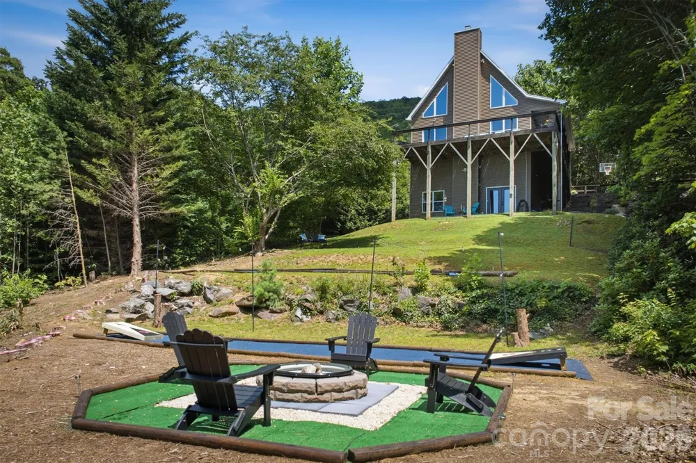 3381 Stones Throw Drive Valdese, NC 28690