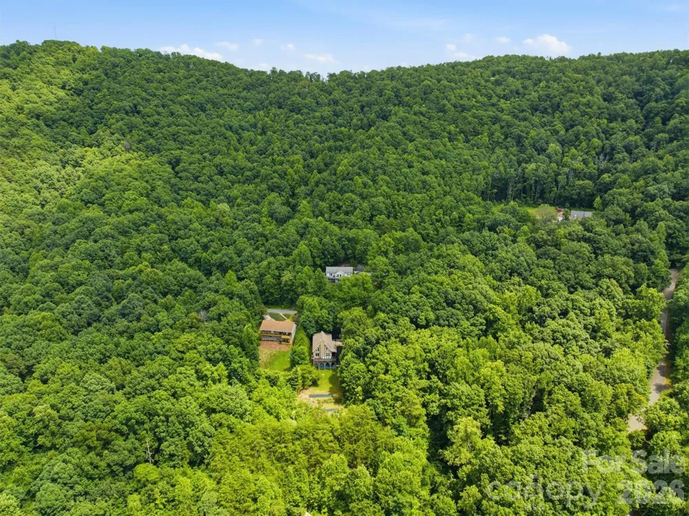3381 Stones Throw Drive Valdese, NC 28690