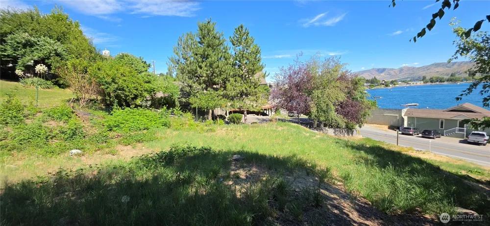 410 Manson Boulevard Manson, WA 98831