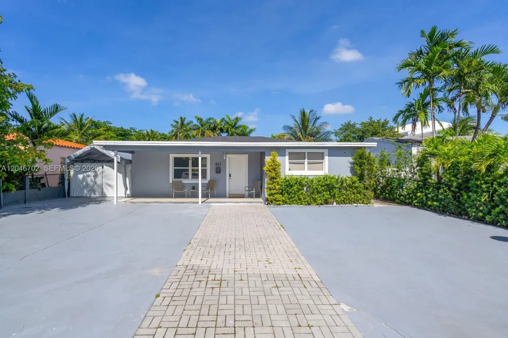 801 NW 17th Ct Miami, FL 33125