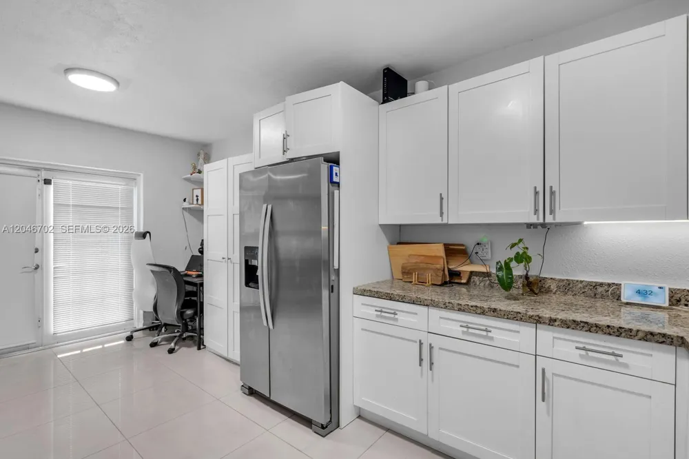801 NW 17th Ct Miami, FL 33125