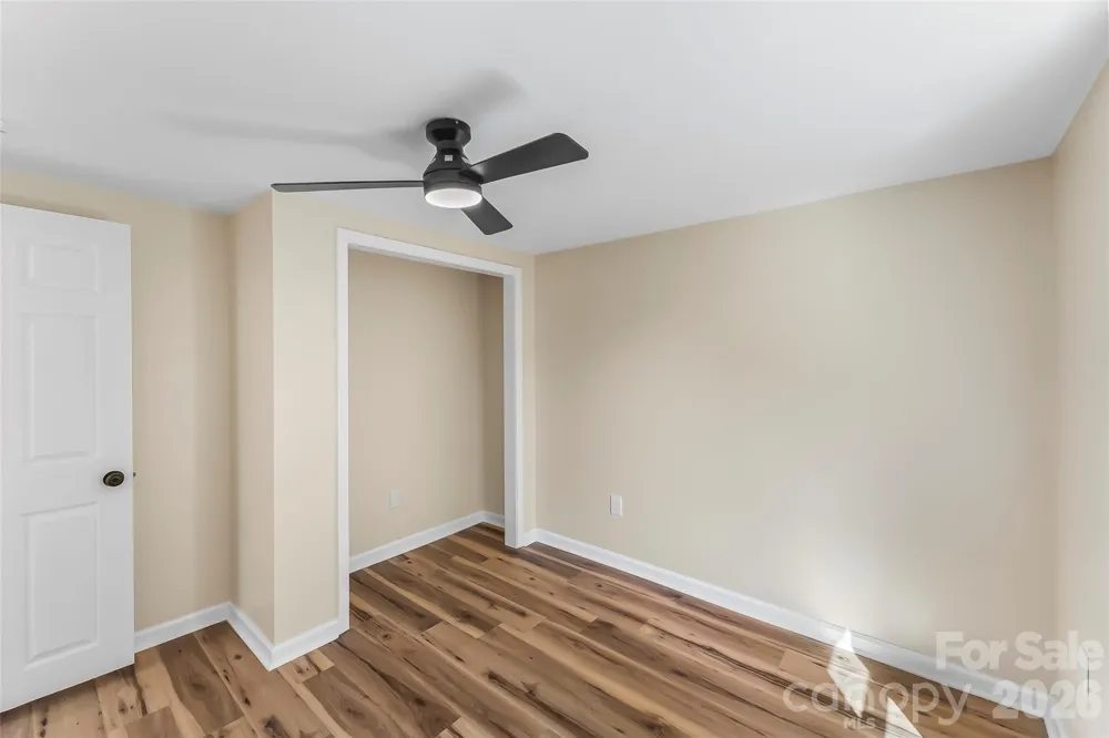 529 NW stage Street Lenoir, NC 28645