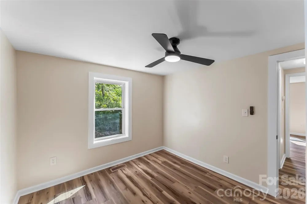 529 NW stage Street Lenoir, NC 28645