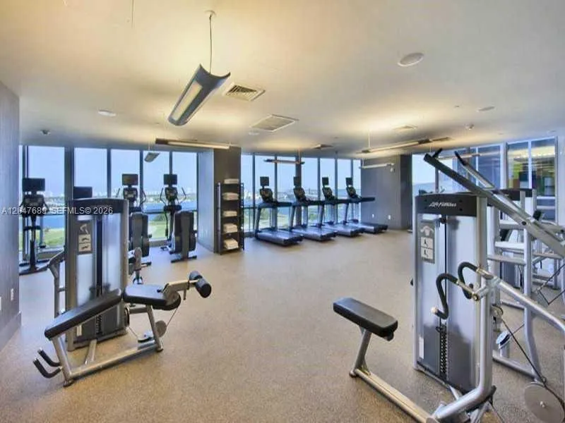 1100 Biscayne Blvd #3708 Miami, FL 33132