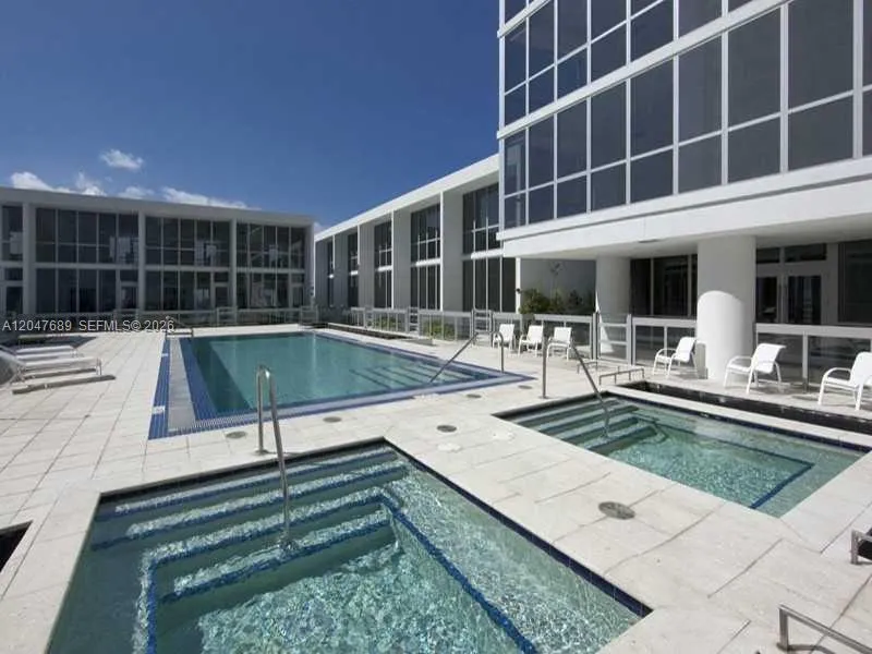 1100 Biscayne Blvd #3708 Miami, FL 33132