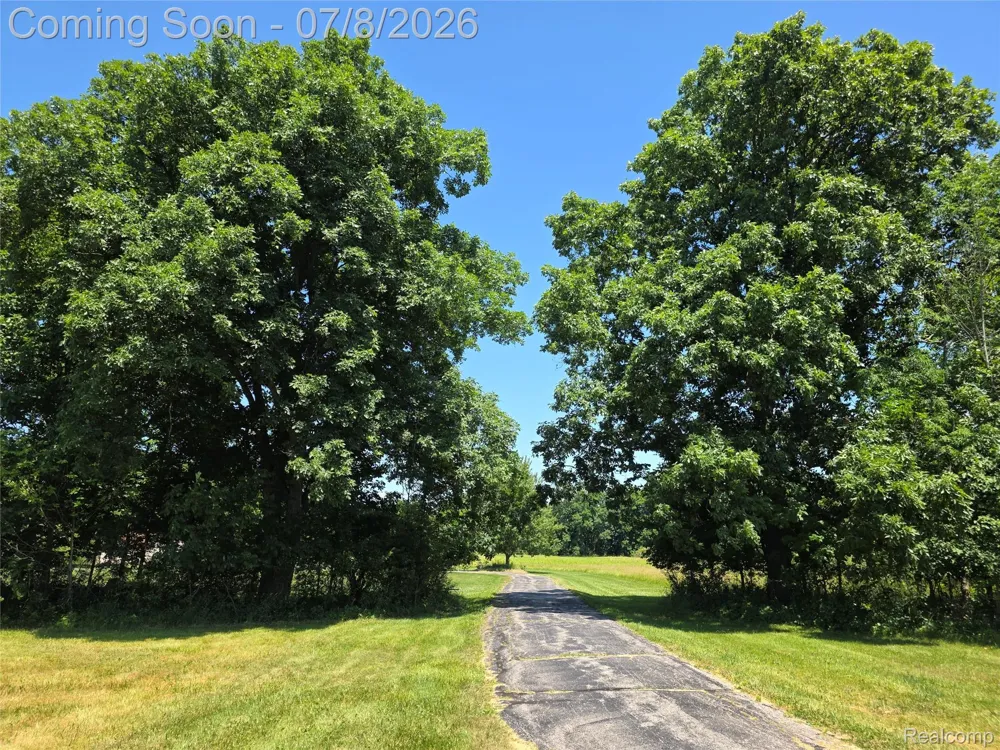 3581 Burkhart Road Howell Township, MI 48855