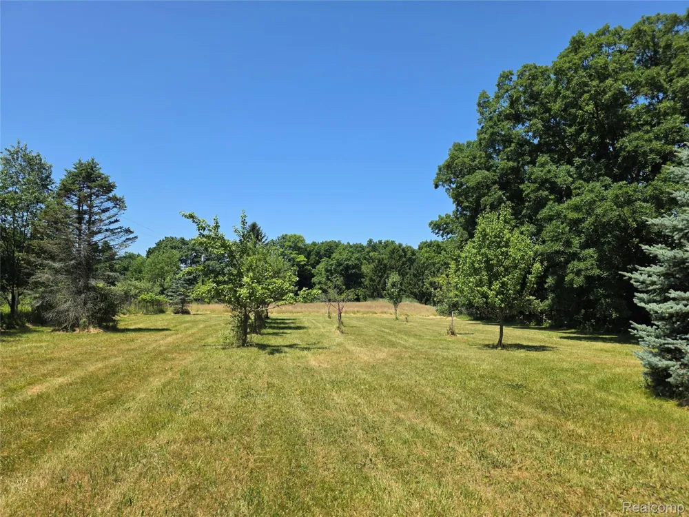 3581 Burkhart Road Howell Township, MI 48855