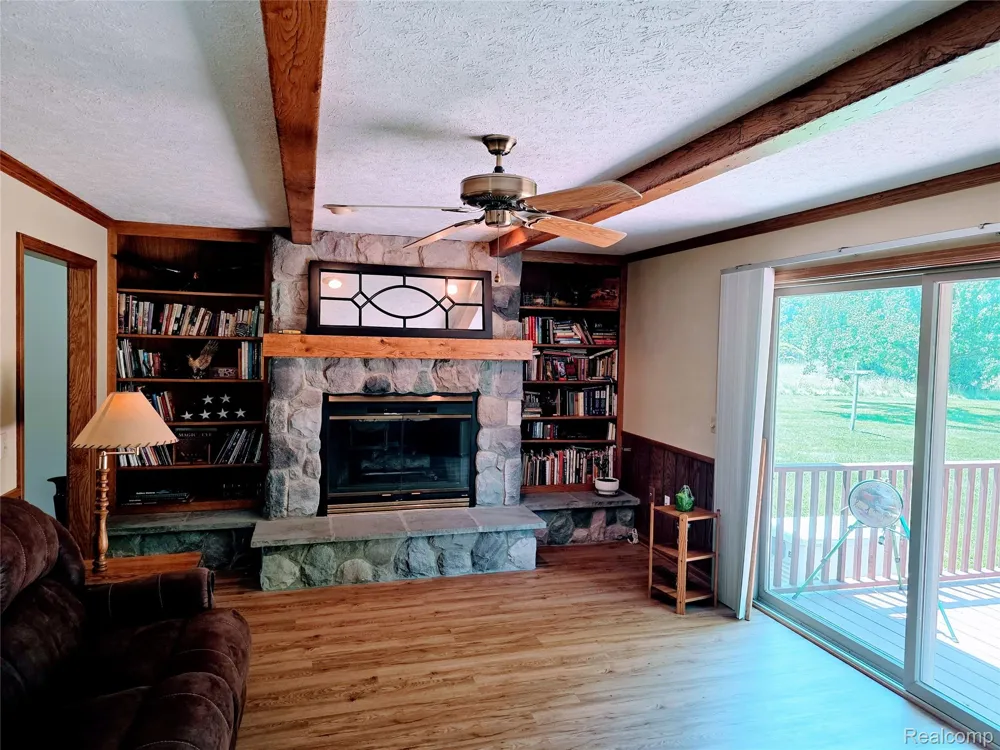 3581 Burkhart Road Howell Township, MI 48855