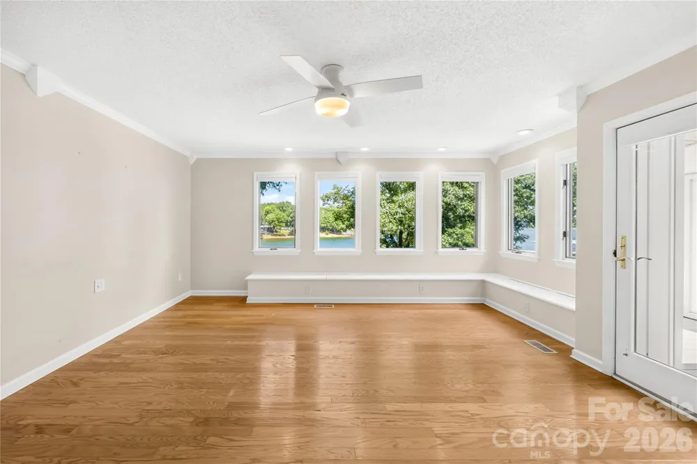 3960 Burton Lane Denver, NC 28037