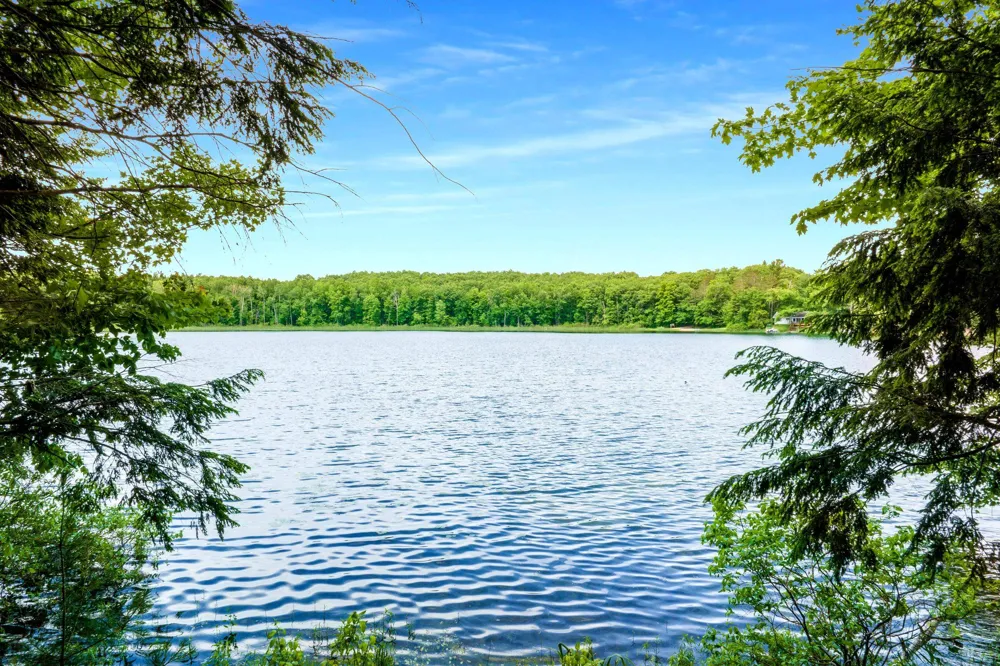 16043 Wagner Road Almira Township, MI 49630