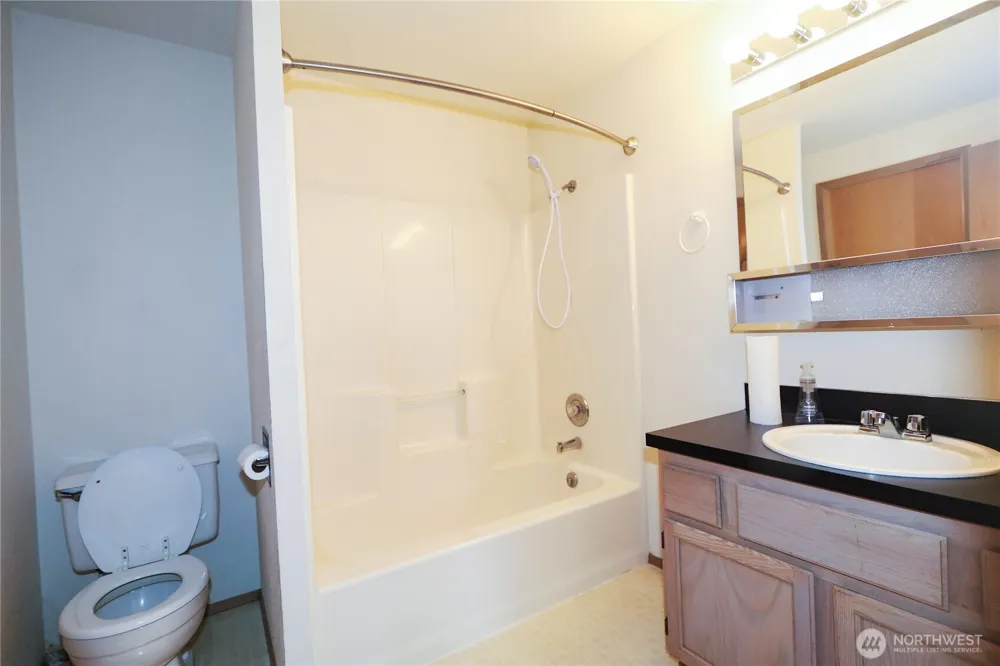 243 Octopus Avenue NE Ocean Shores, WA 98569