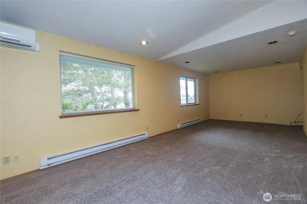 243 Octopus Avenue NE Ocean Shores, WA 98569