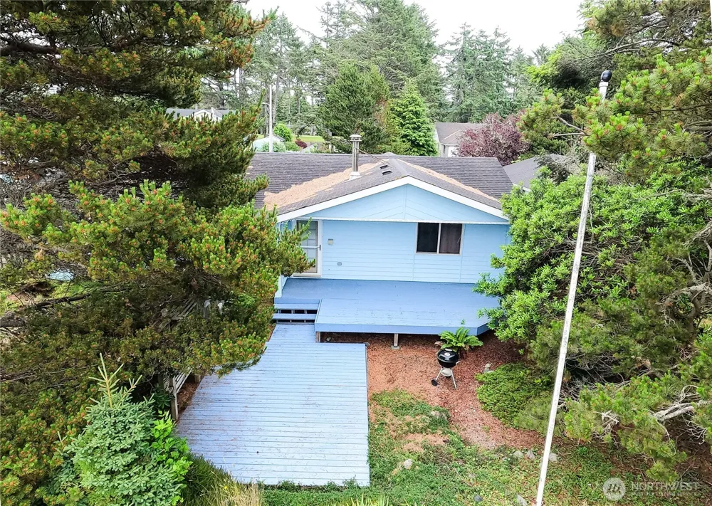 243 Octopus Avenue NE Ocean Shores, WA 98569