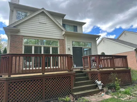 1154 Bluebird Drive