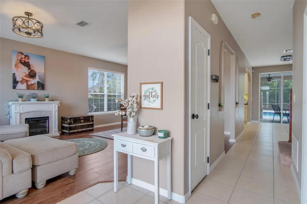 159 RED MAPLE BURL CIRCLE Debary, FL 32713