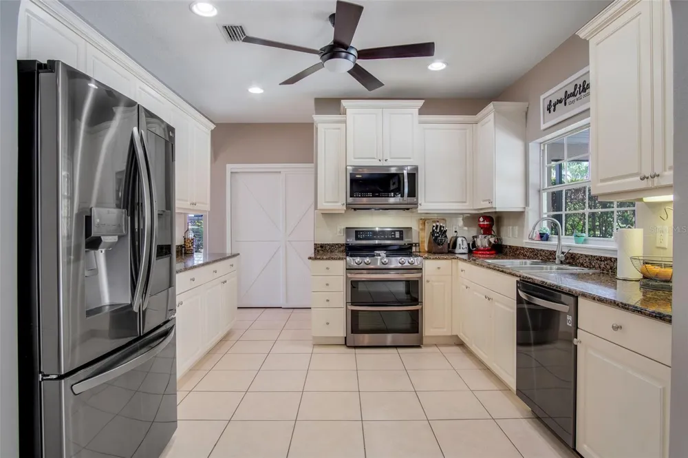 159 RED MAPLE BURL CIRCLE Debary, FL 32713